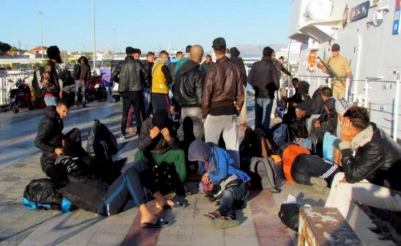 Çeşme'de iki operasyonda 85 sığınmacı yakalandı