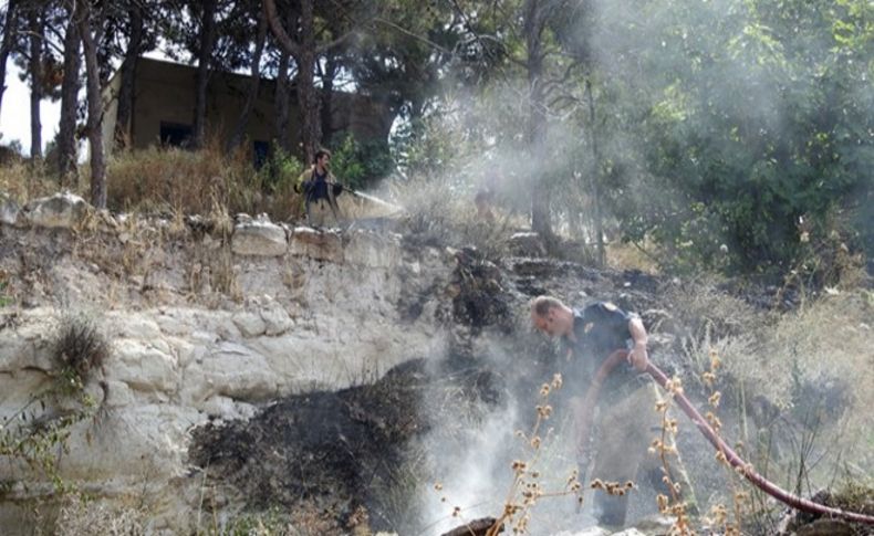 Çeşme'de yangın paniği