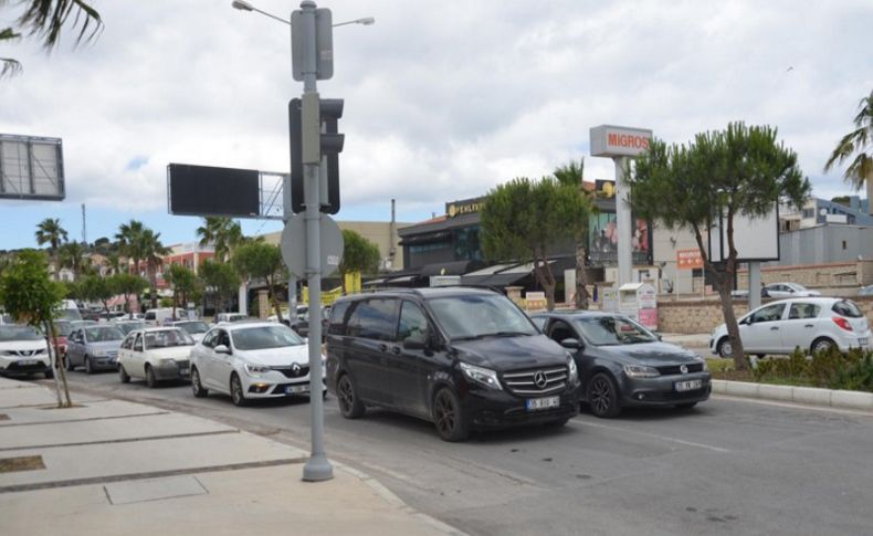 Çeşme'ye yazlıkçı akını!