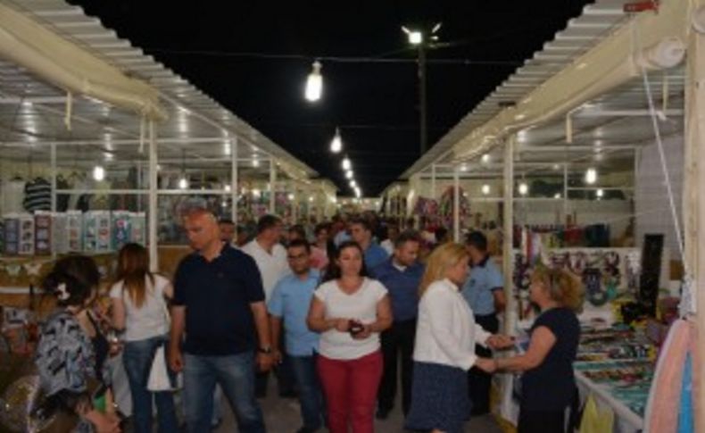 Çeşmealtı gece pazarı sezonu açtı