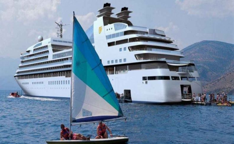 Çeşme’ye 66 kruvaziyer gemisi gelecek
