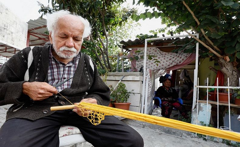 Çevreyi korumak için file örüyorlar