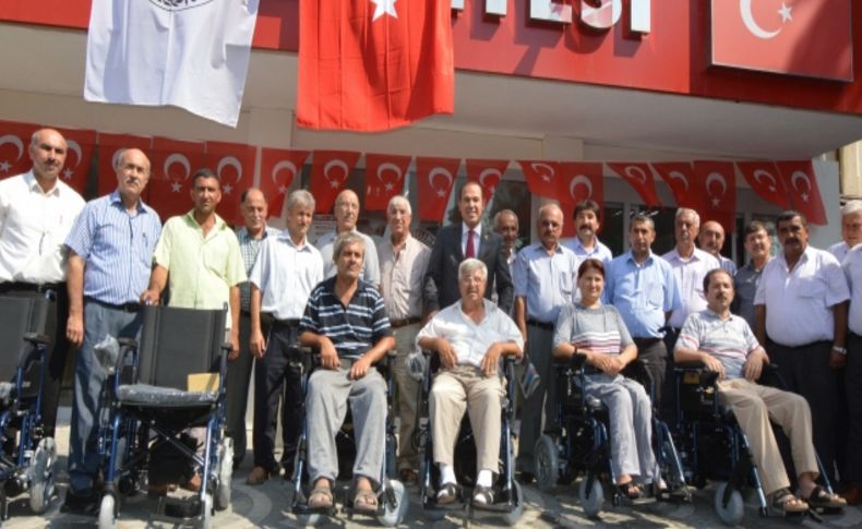Ceyhan Belediyesi 10 engelliyi sevindirdi