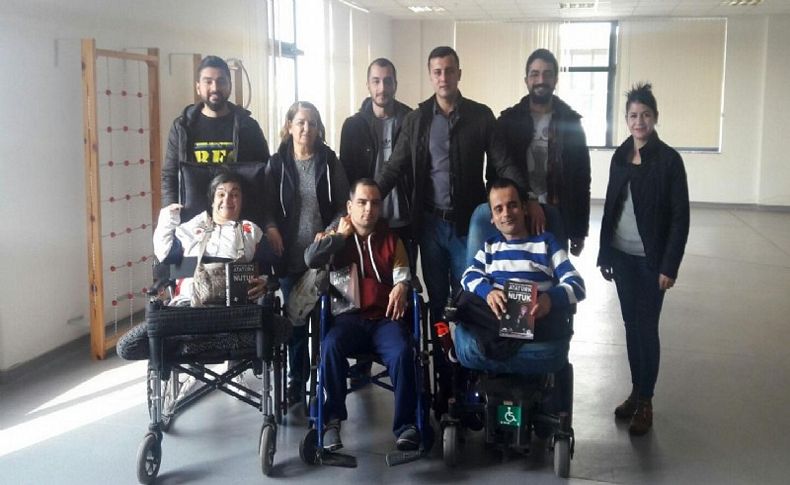 CHP Buca Gençlik Kolları'ndan engelli merkezine ziyaret