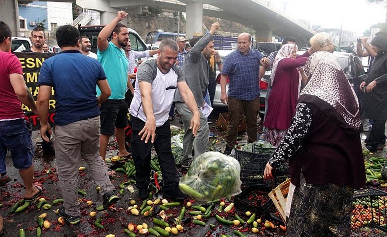 CHP İlçe Başkanı Alper'den çok sert tepki: Bayraklı'da pazarcı terörü var