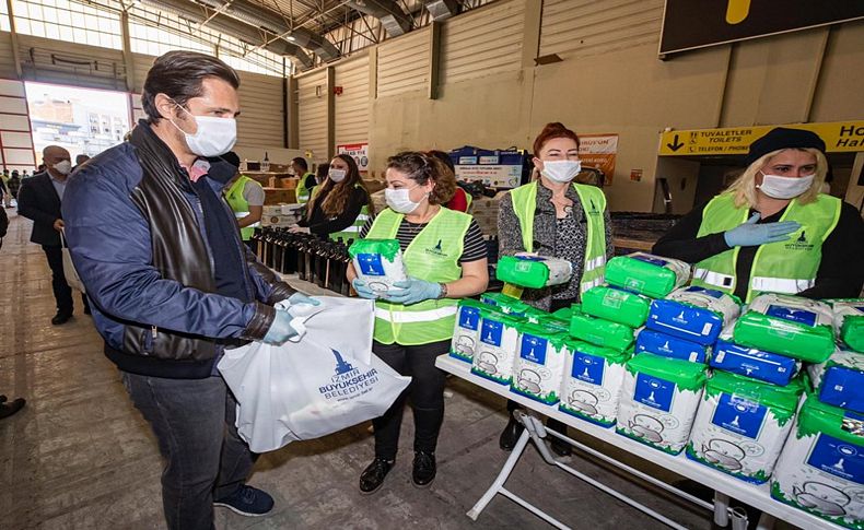 CHP İzmir'den BizVarız mesaisi