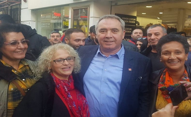 CHP Karşıyaka'da Mavi listenin adayı Serdar Koç yola çıktı