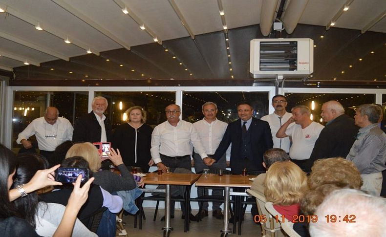 CHP Karşıyaka'da taraflar iyice netleşiyor! Beyaz'dan Mavi'ye kontra