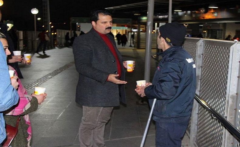 CHP Konak’tan soğuk havaya sıcak çorba