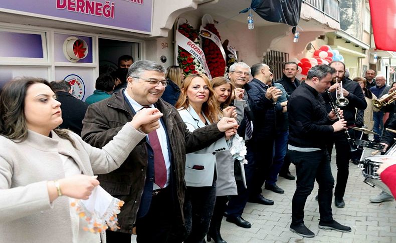 CHP'li Sındır: Aydınlık bir Türkiye kadınlarımızın elinde yükselecek