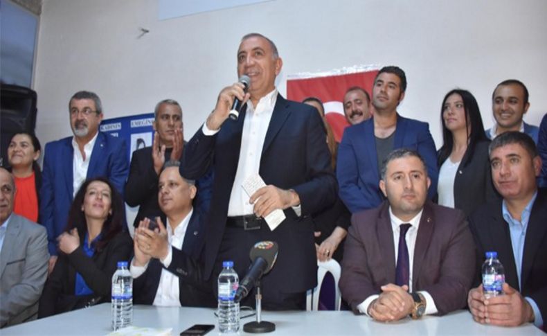 CHP'li Tekin'den İzmir'de referandum mesajları