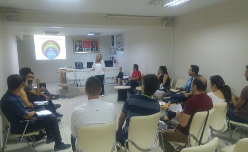 CHP Parti Okulu, Sındır'ı konuk etti