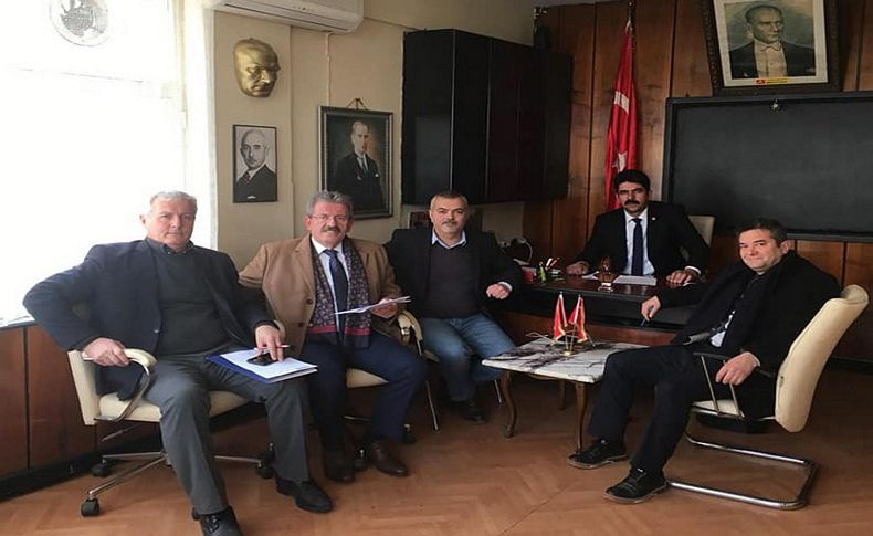 CHP Tire'de aday adaylarından imza hamlesi