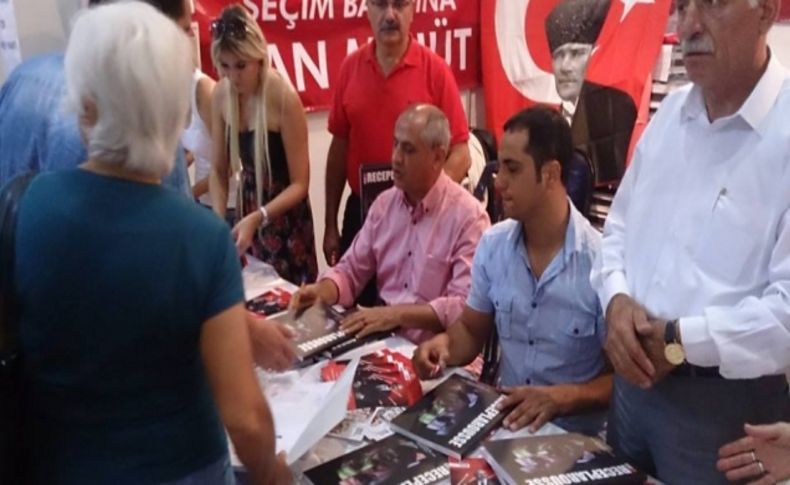 CHP'li Gençlerden Recep Larousse!