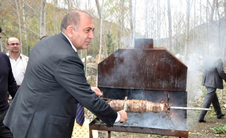 CHP'li Gürsel Tekin: Gelin çürümüş yargı sistemini değiştirelim