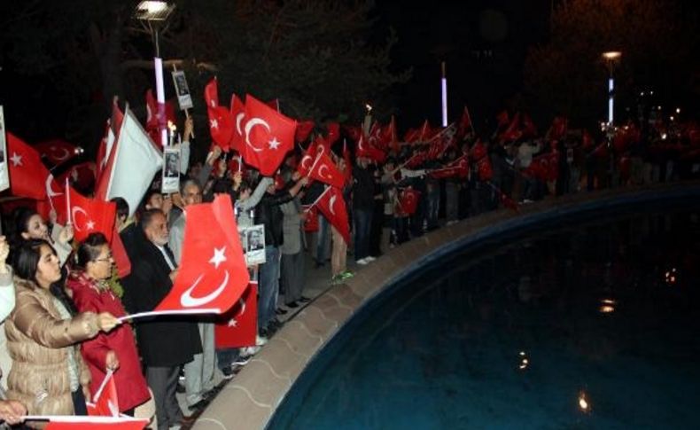 Chp'lilerden Erzurum'da Cumhuriyet Yürüyüşü