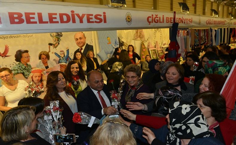 Çiğli'de coşkulu kadınlar günü