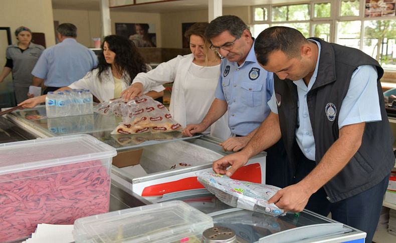 Çiğli'de zabıtadan kantinlere hijyen denetimi