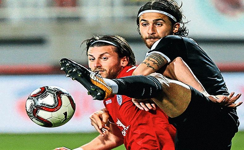 Aslan Ulaş'ı kaptı!