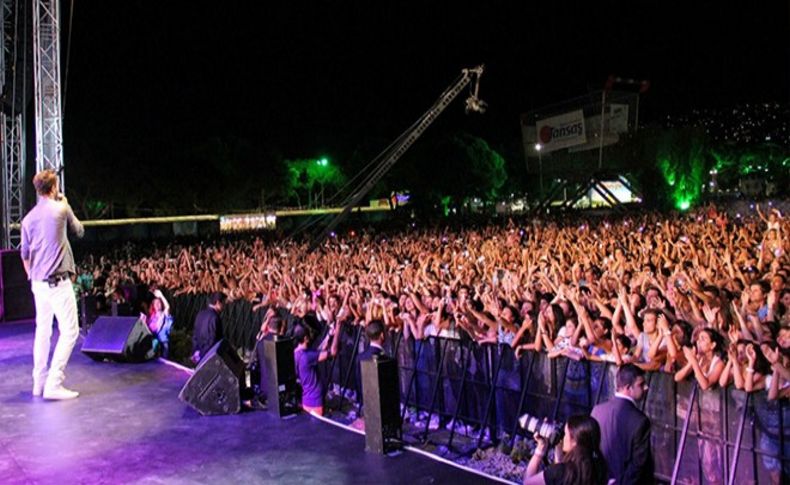 Çimlerde müzik keyfi için, İzmir Fuarı'na gelin