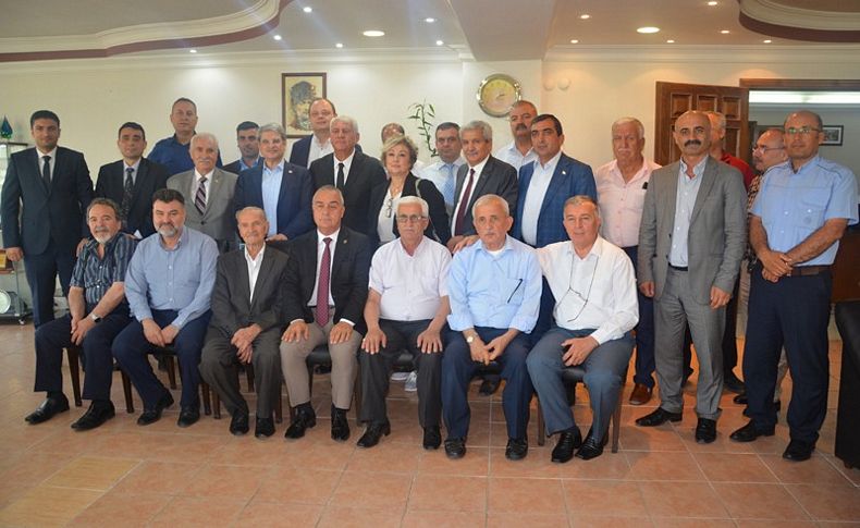 Çıray esnafın patronunu ziyaret etti: Borçları sileceğiz