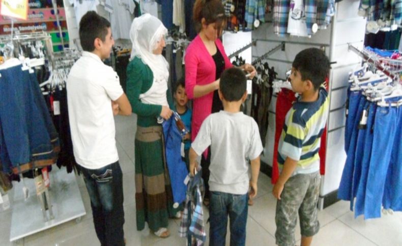 Cizre Emniyet Müdürlüğü’nden 30 aileye bayram hediyesi