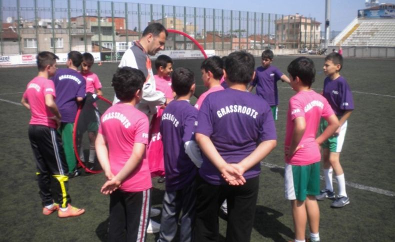Çocuk futbolu Grassroots Aktiviteleri Bursa’da başladı