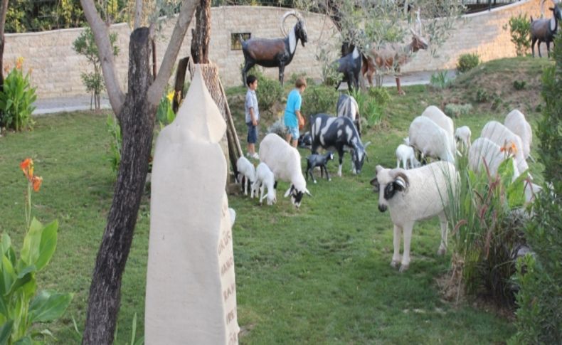 Çocuklar, doğayı korumayı kültürevi bahçesinde dokunarak öğreniyor