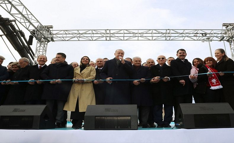 Cumhurbaşkanı Erdoğan'dan açılışta 'davet' salvosu: Aranızda mı yoksa ben mi göremiyorum