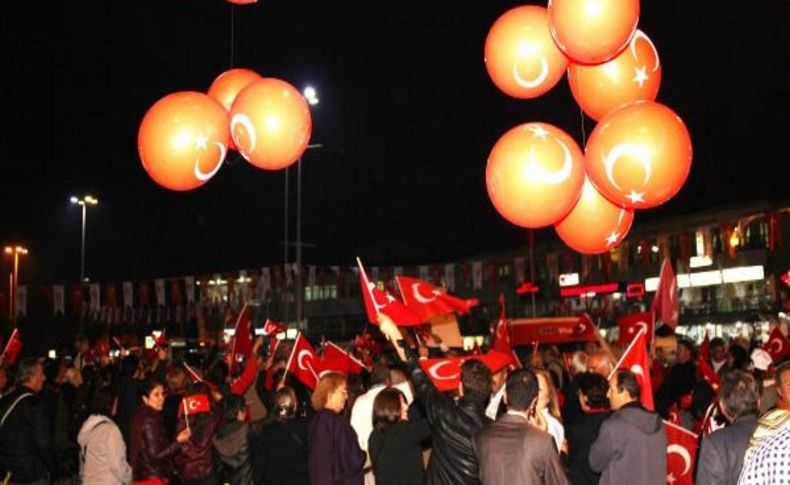 Cumhuriyet'in 90. Yili Şile'de Fener Alayiyla Kutlandi