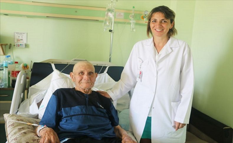 Dananın altında kalmıştı, hayata tutundu