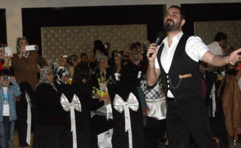 ‘Davetsiz Misafir’ annelerle buluştu