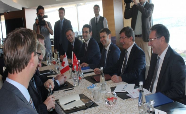 Davutoğlu, Kanada Dışişleri Bakanı’yla görüşüyor