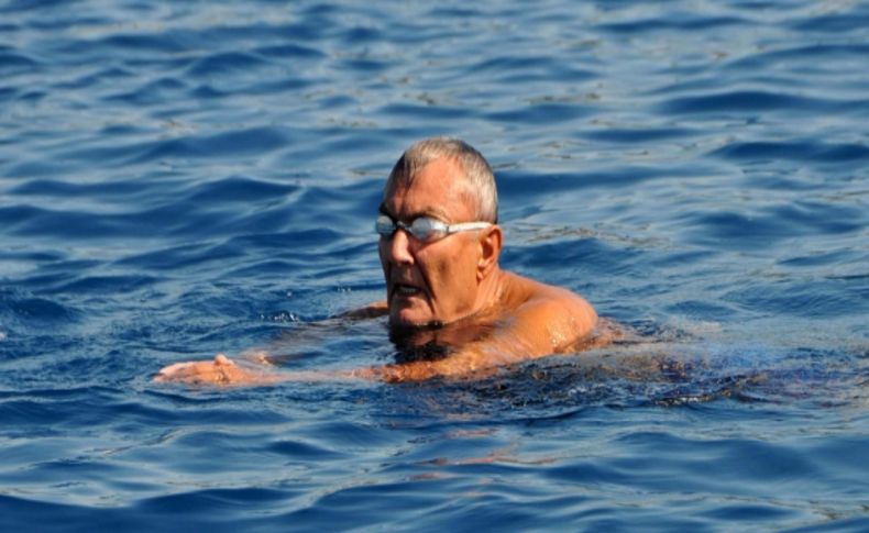 Deniz Baykal’ın deniz keyfi