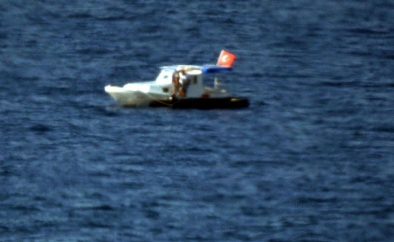 Denizde bulunan boş bot Bodrum'u hareketlendirdi
