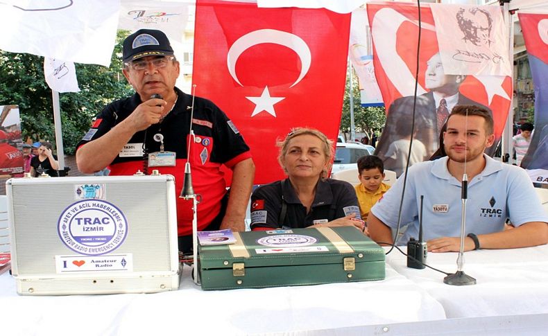 Deprem için farkındalık stantı kuruldu