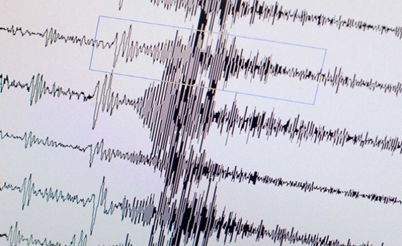 Ege denizi'nde korkutan deprem