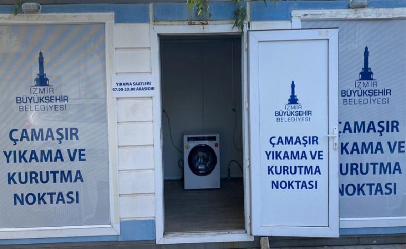 Depremzedeler için 4 noktada çamaşırhane kuruldu