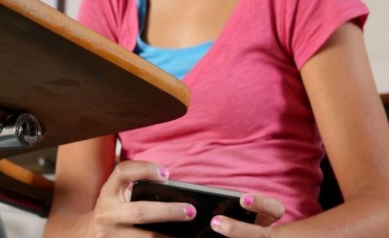 Derste telefonu açık tutmaya disiplin cezası geldi