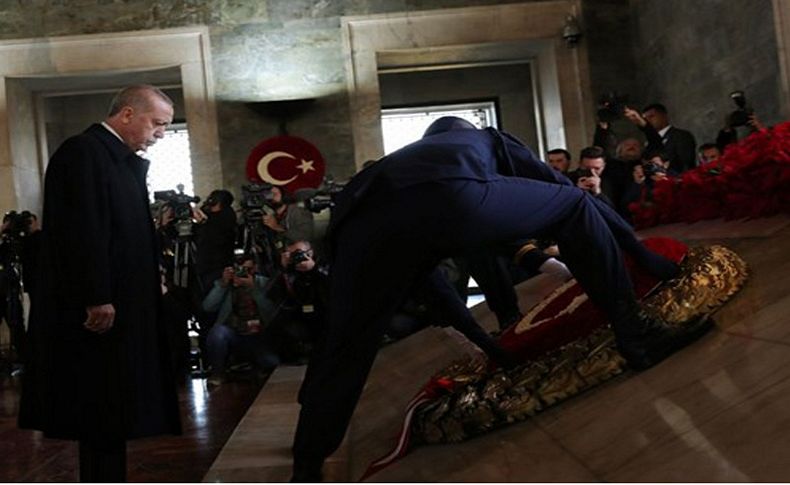 Devlet erkanı Anıtkabir'de