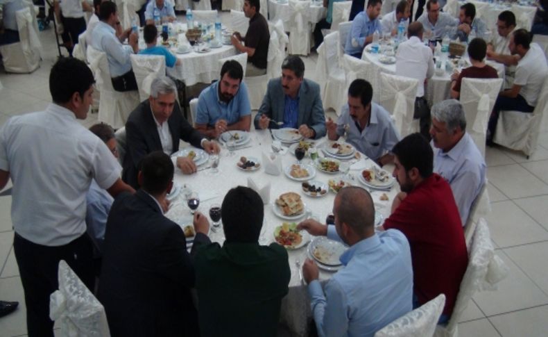 Dicle Koleji mezunları iftar yemeğinde buluştu