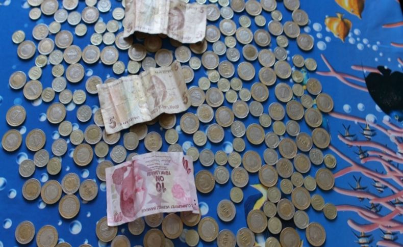 Dilenci kadınların üzerinden 170 lira çıktı