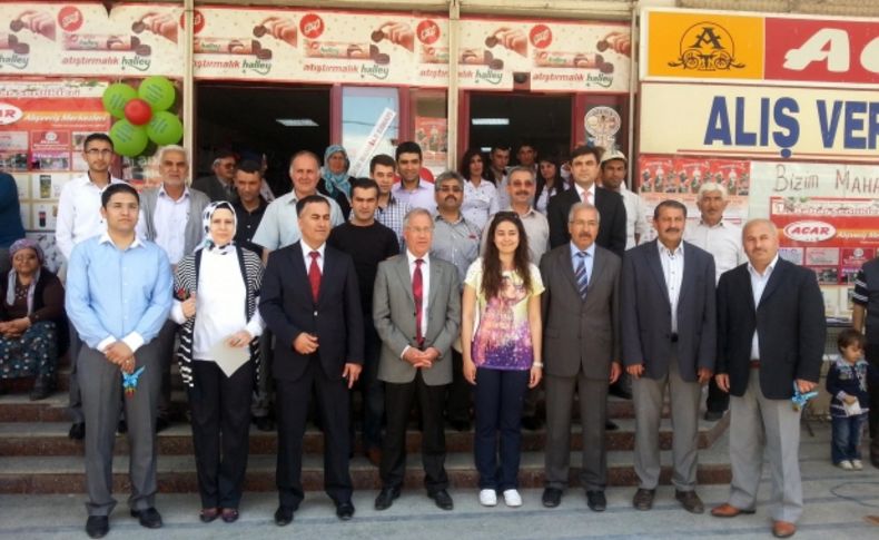 Dinar’da esnaftan bahar şenliği