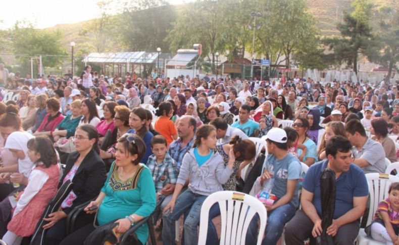 Dinar’da Hıdırellez kutlamaları ilgi gördü