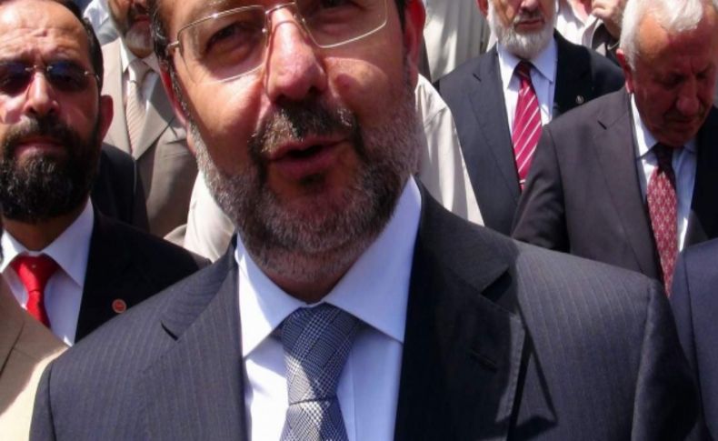 Diyanet İşleri Başkanı Görmez: Camilerde caminin saygınlığına göre davranmalıyız