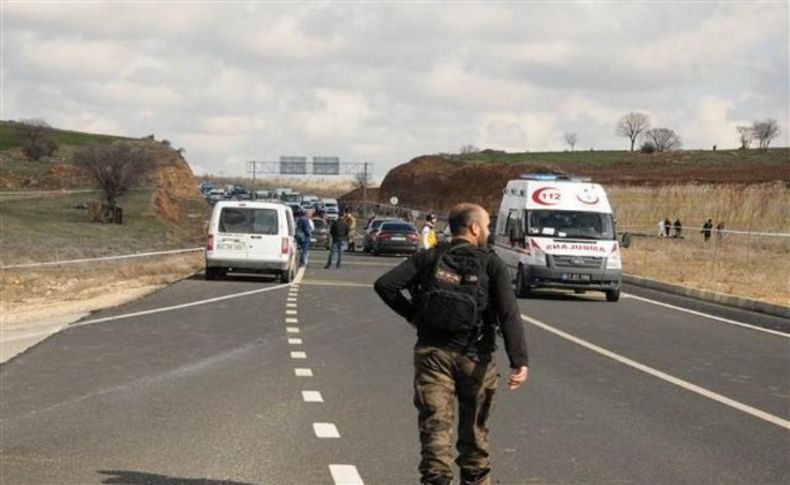 Diyarbakır-Mardin yolunda patlama: 2 şehit