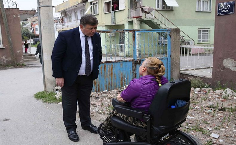Doktor Başkan'dan sahada çağrı: Evinizde durun, salgını durdurun!