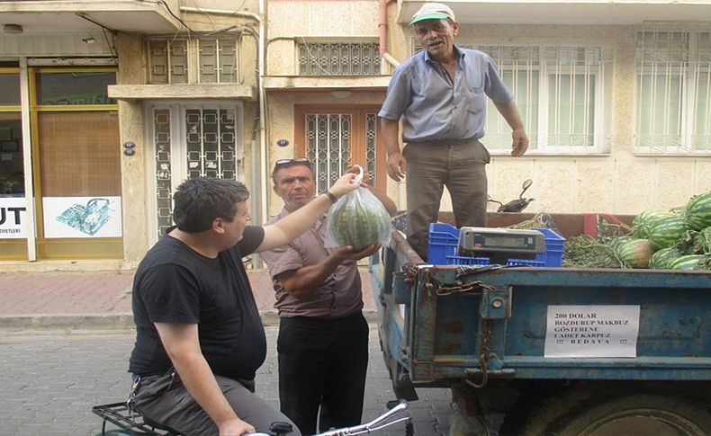 Dolar bozdurana ücretsiz karpuz