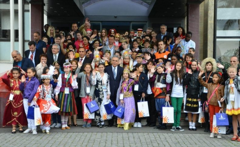 Dünya barışına İzmir harcı
