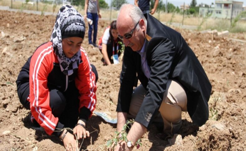 Dünya çocuklarına Diyarbakır'da coşkulu karşılama